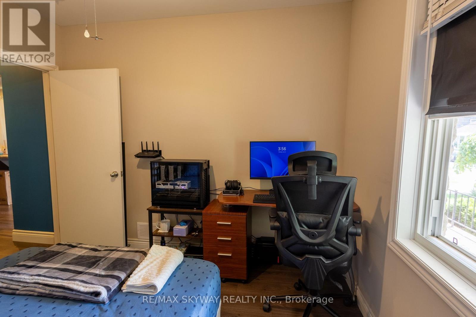 1160 Elm Avenue Property Photo 11