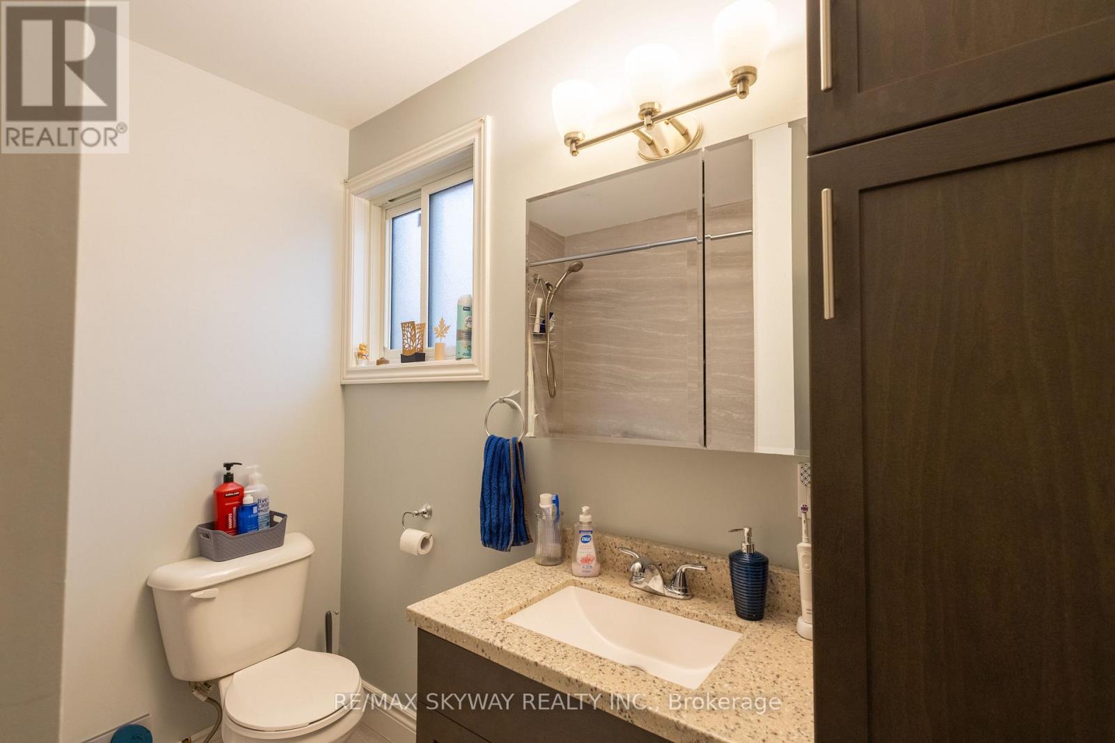 1160 Elm Avenue Property Photo 14