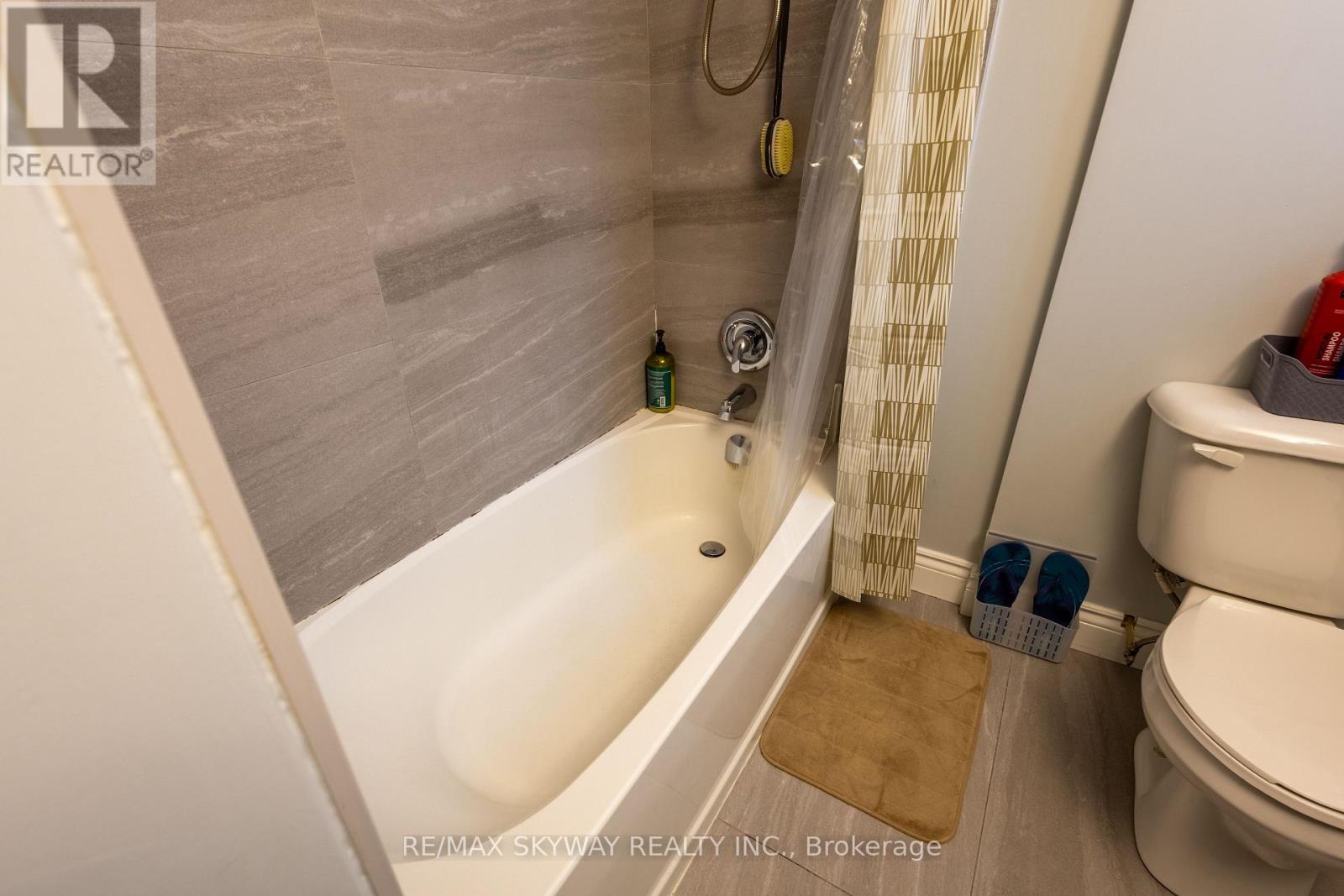 1160 Elm Avenue Property Photo 16