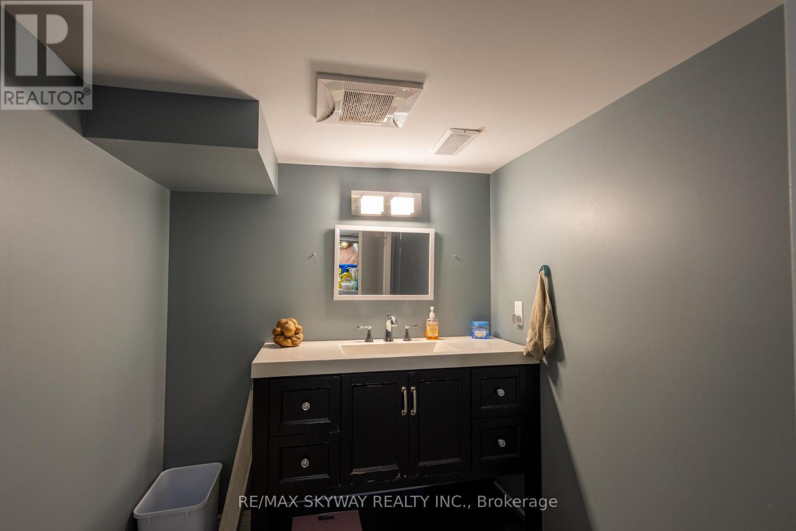 1160 Elm Avenue Property Photo 21