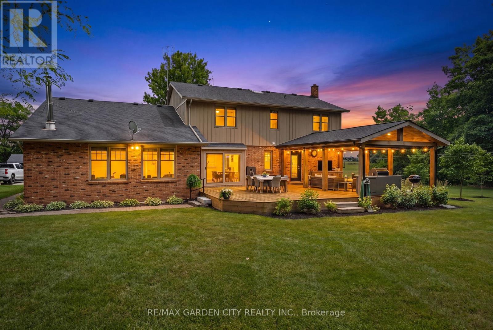 809 KILMAN ROAD Property Photo 1