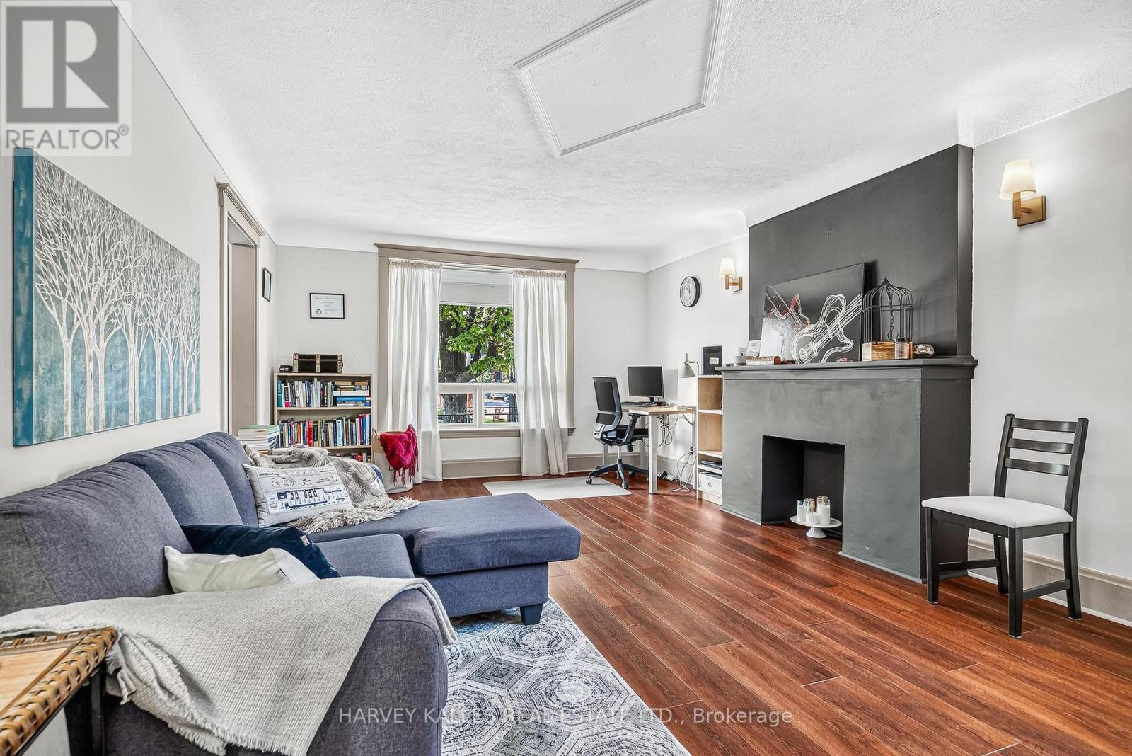 487 Dunsmure Road Property Photo 13