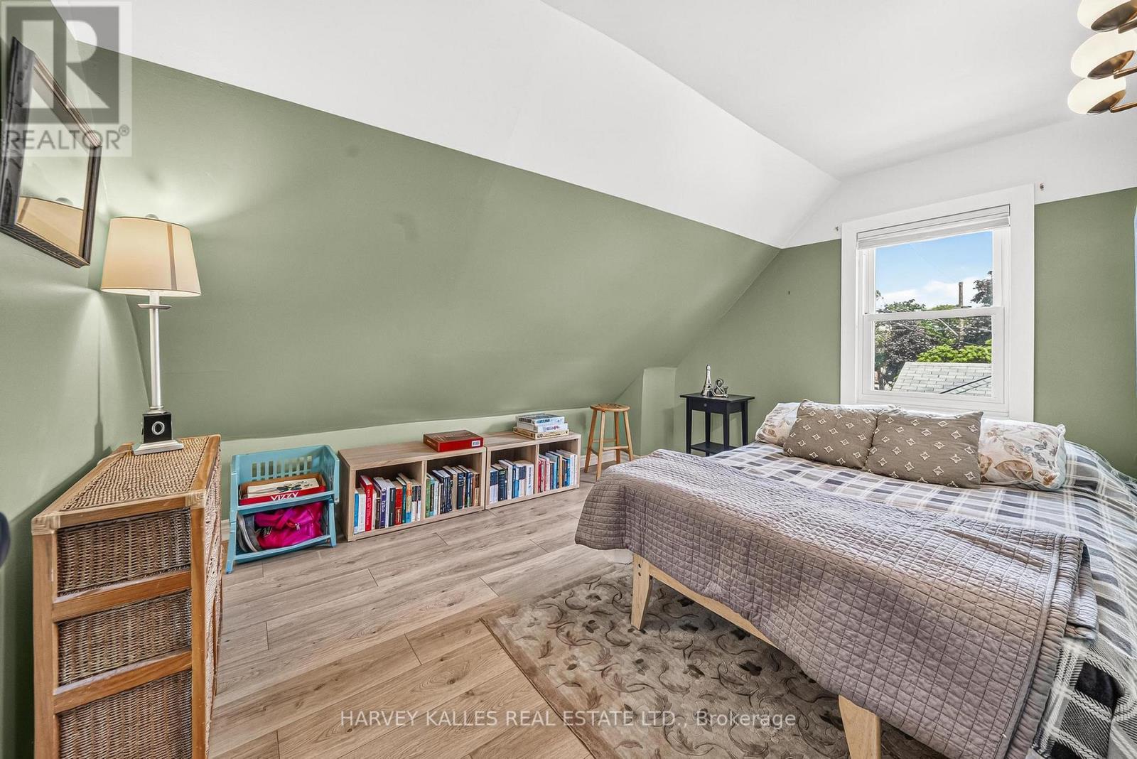 487 Dunsmure Road Property Photo 26