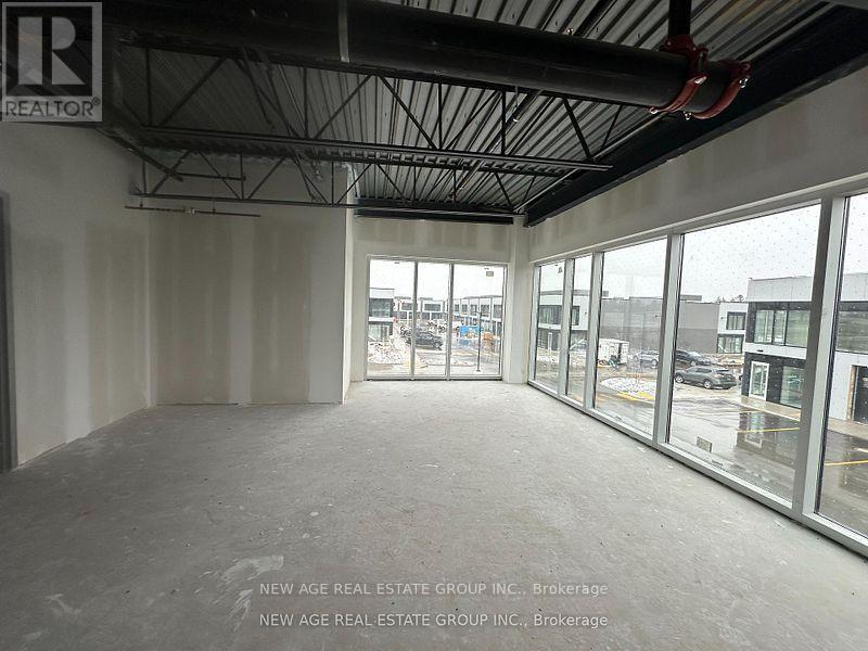 7 - 595 Hanlon Creek Boulevard Property Photo 4
