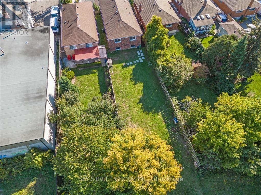 66 Ewen Road Property Photo 4