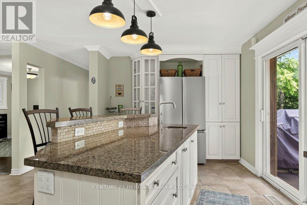 2147 Governors Road Property Photo 15
