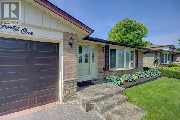 141 Hazelglen Drive Property Photo 4