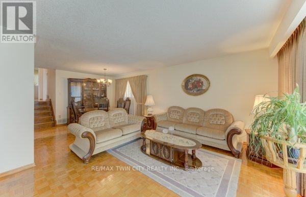 141 Hazelglen Drive Property Photo 8