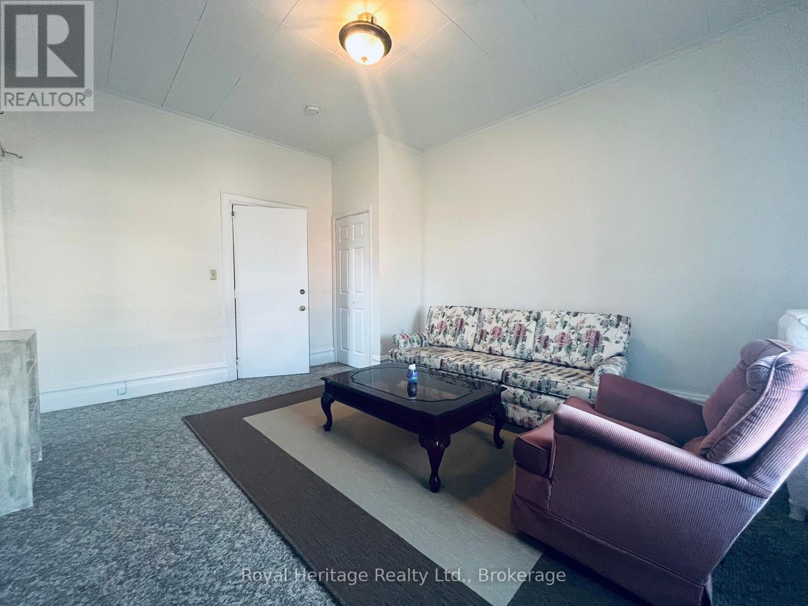3 - 80 Bridge Street W Property Photo 5