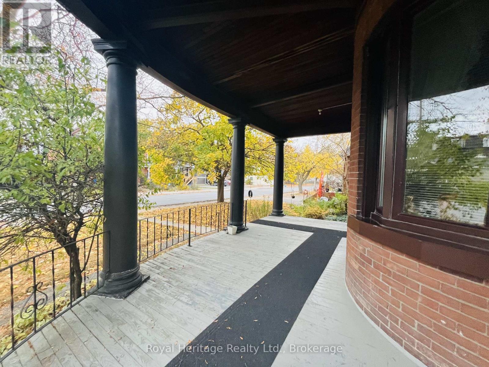 3 - 80 Bridge Street W Property Photo 15