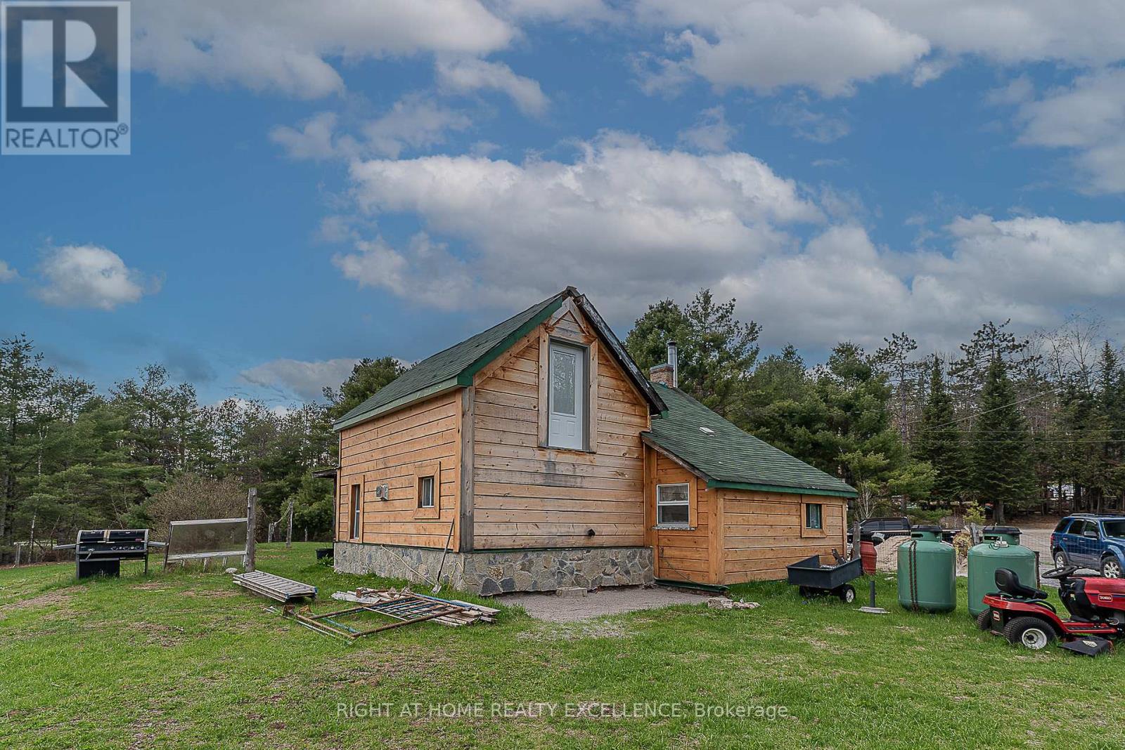 1234 Howland Junction Road Property Photo 3