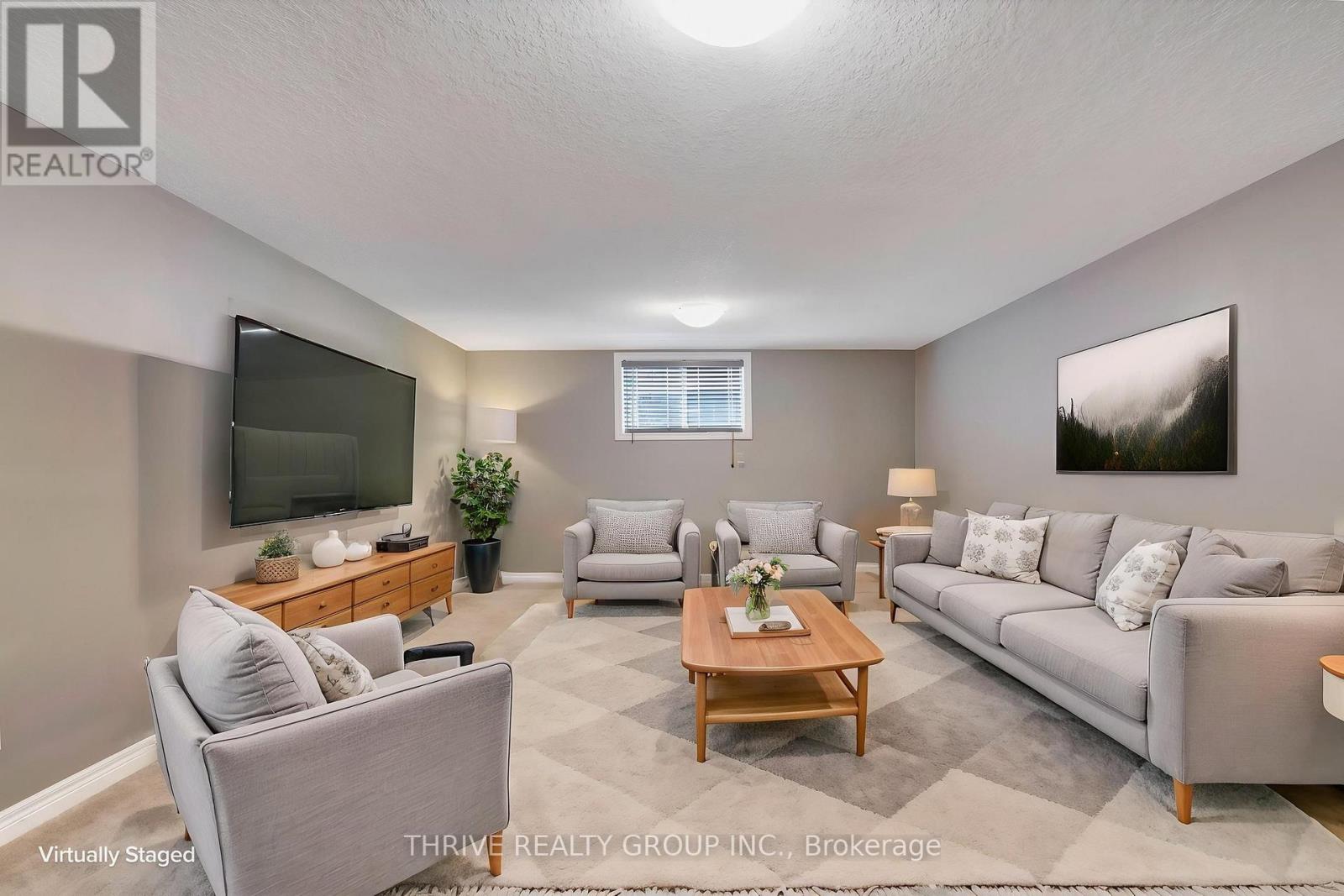 1903 Jubilee Crescent Property Photo 26