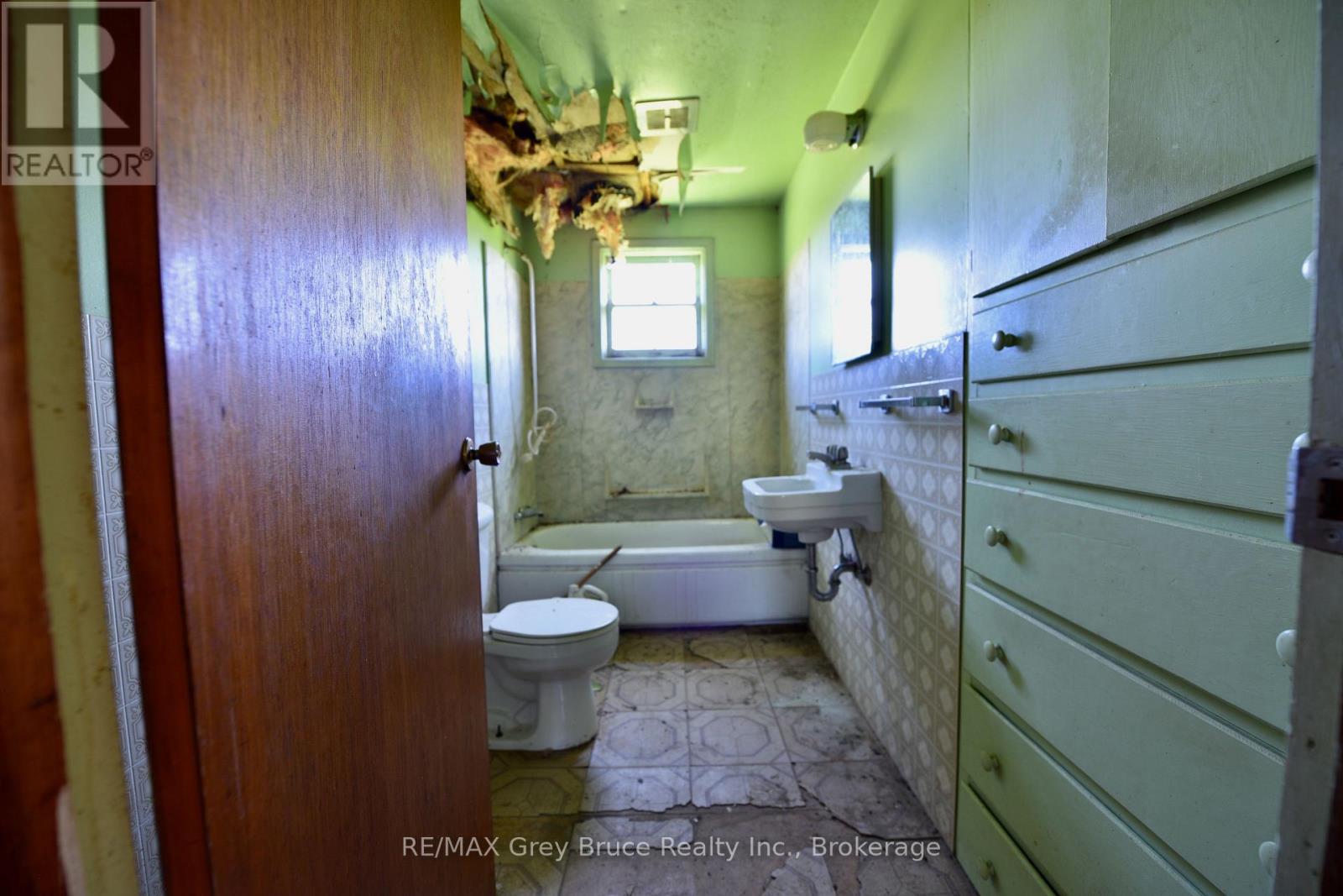 151 Bartley Drive Property Photo 21