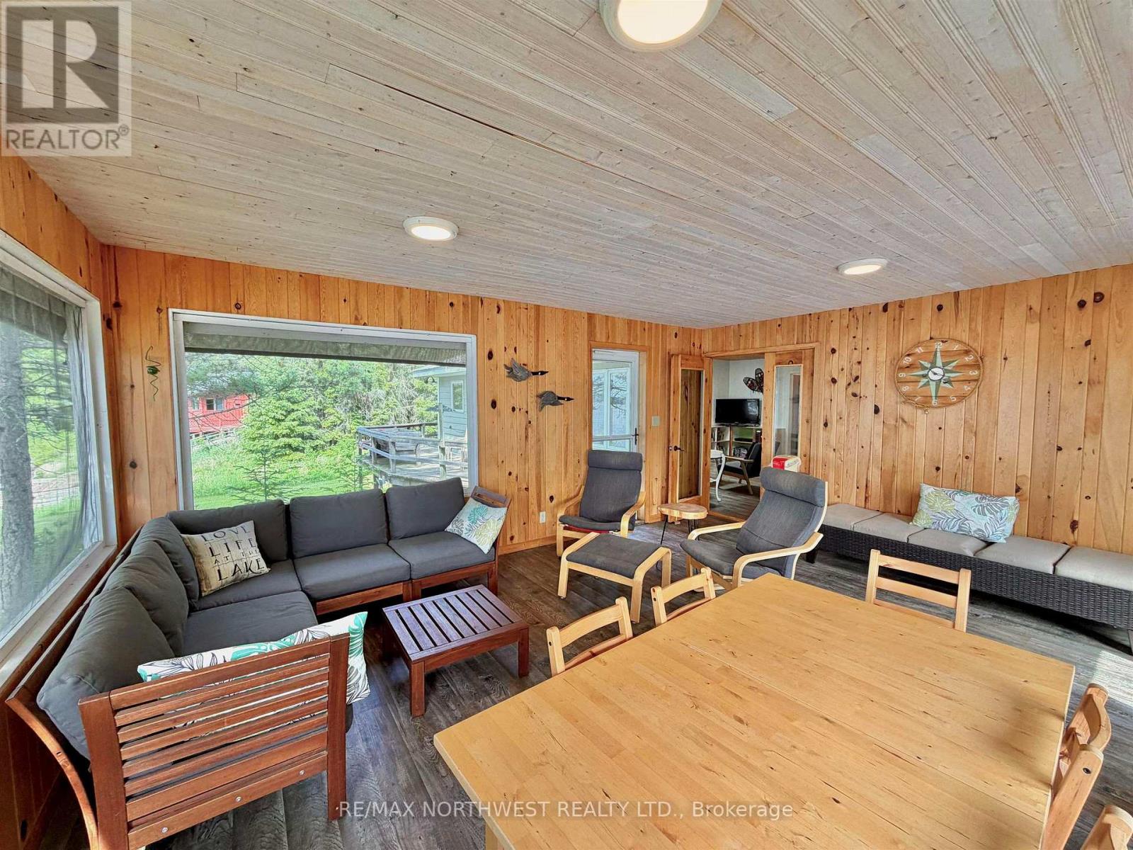 281 Caliper Lake Property Photo 8
