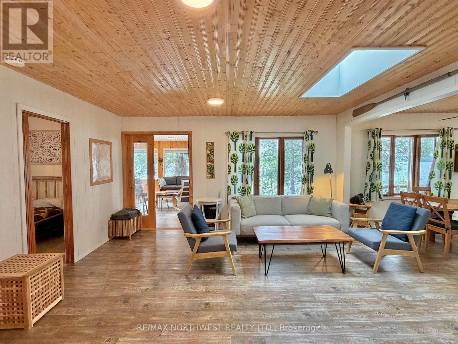 281 Caliper Lake Property Photo 13