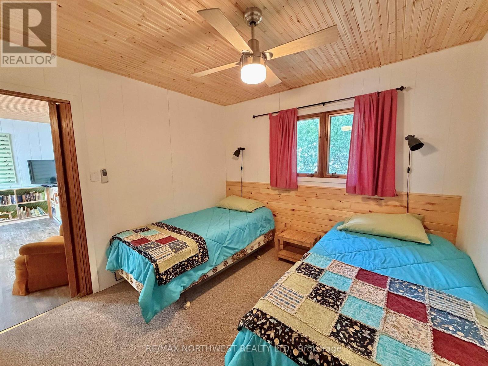 281 Caliper Lake Property Photo 19