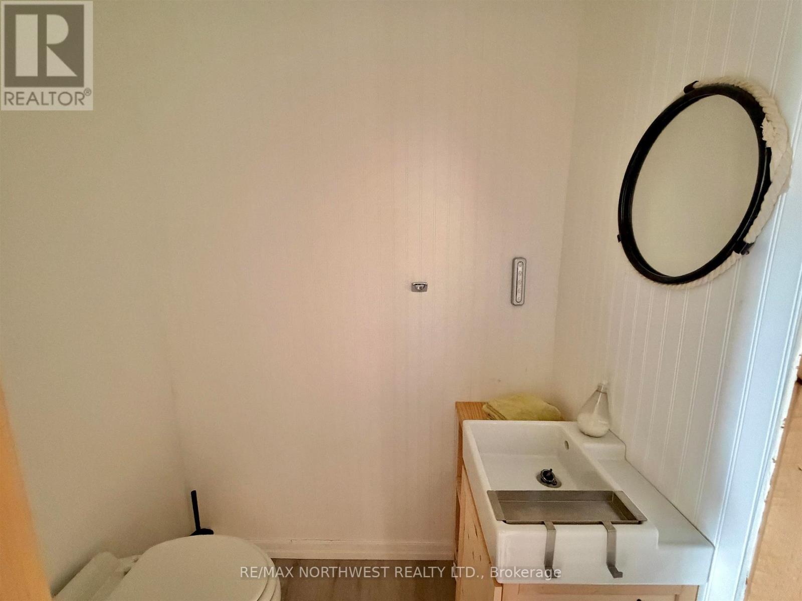 281 Caliper Lake Property Photo 33