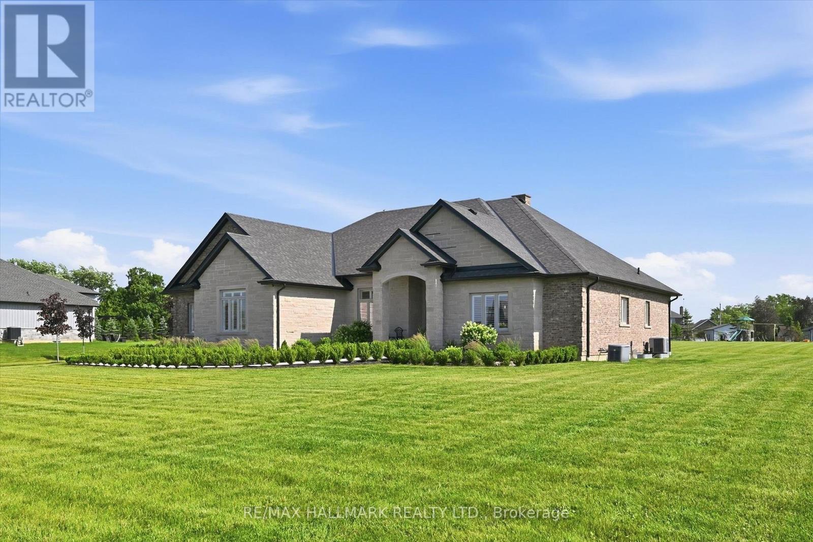 18 Kramer Court Property Photo 2