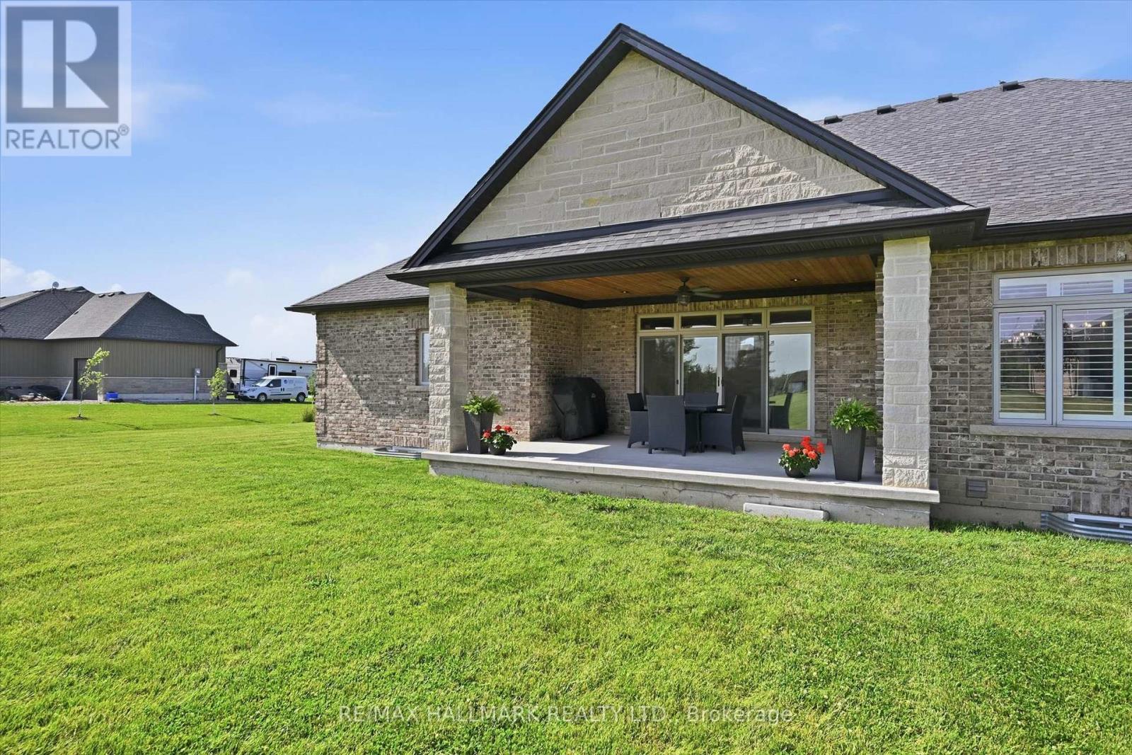 18 Kramer Court Property Photo 41
