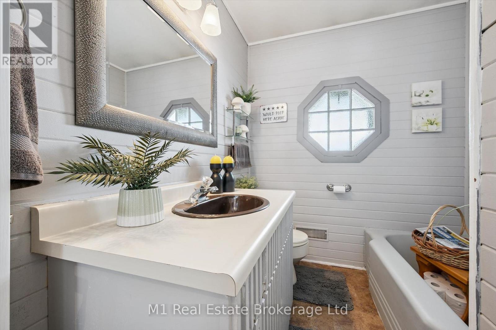667 Sawmill Road Property Photo 24