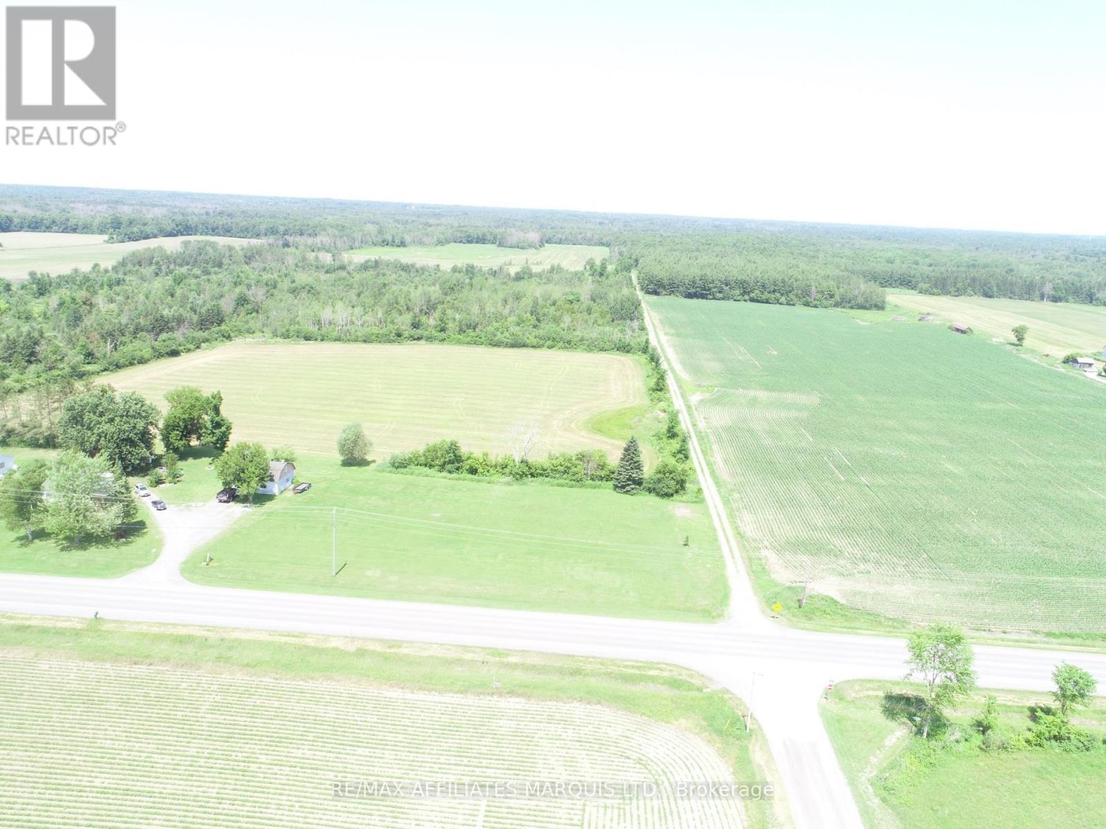... County 43 Road Property Photo 3
