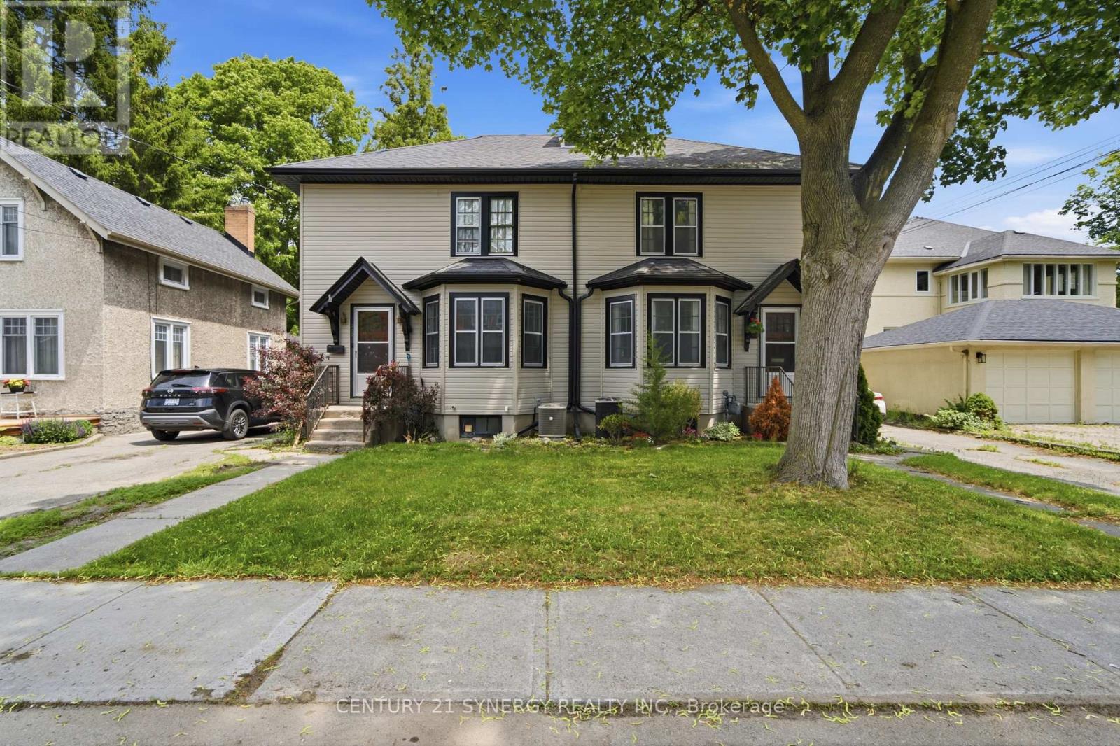 207-209 Foster Avenue Property Photo 1