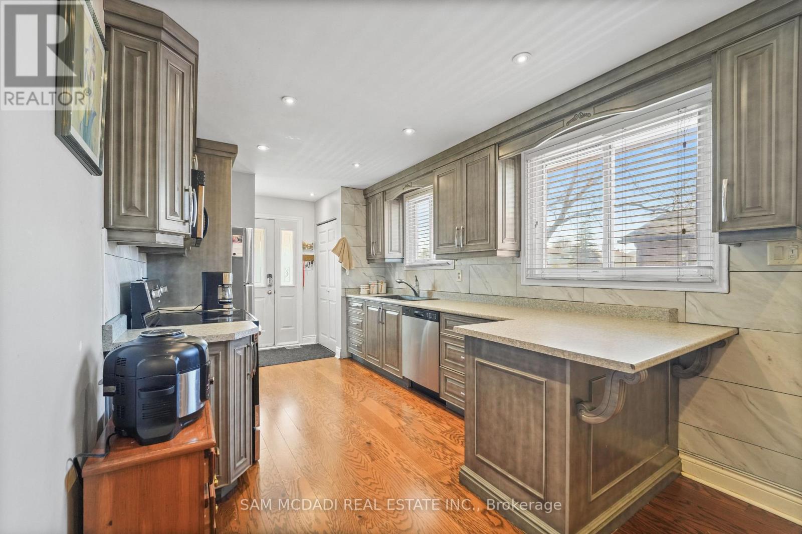 79 Locheed Drive Property Photo 12