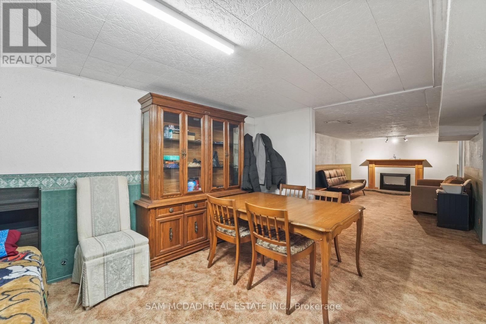 79 Locheed Drive Property Photo 28