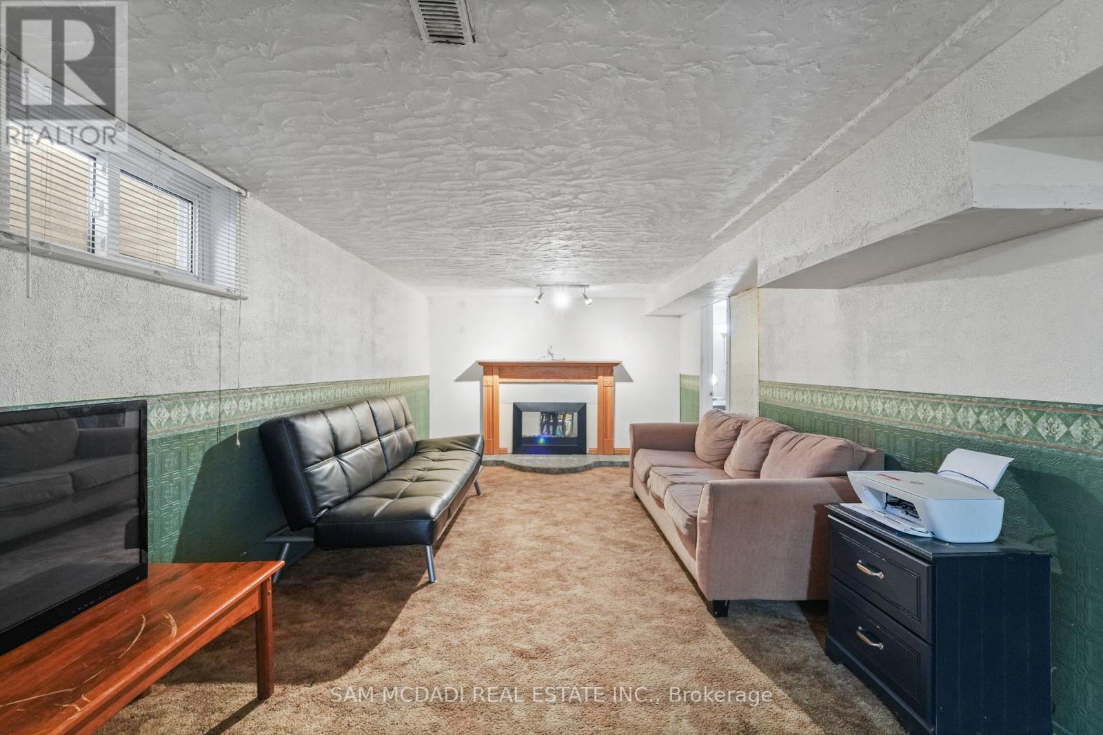 79 Locheed Drive Property Photo 31