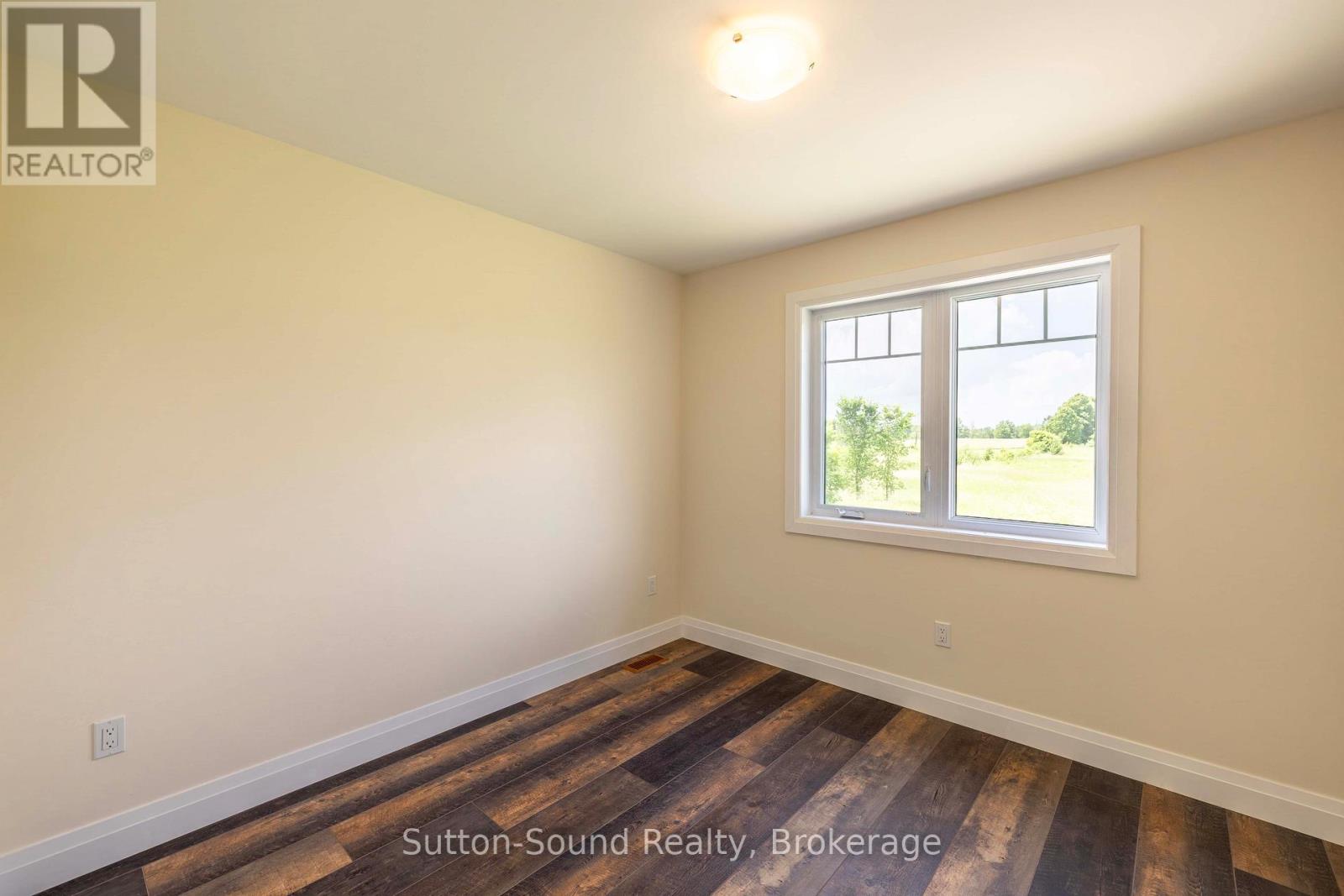 397600 10 Concession Property Photo 22