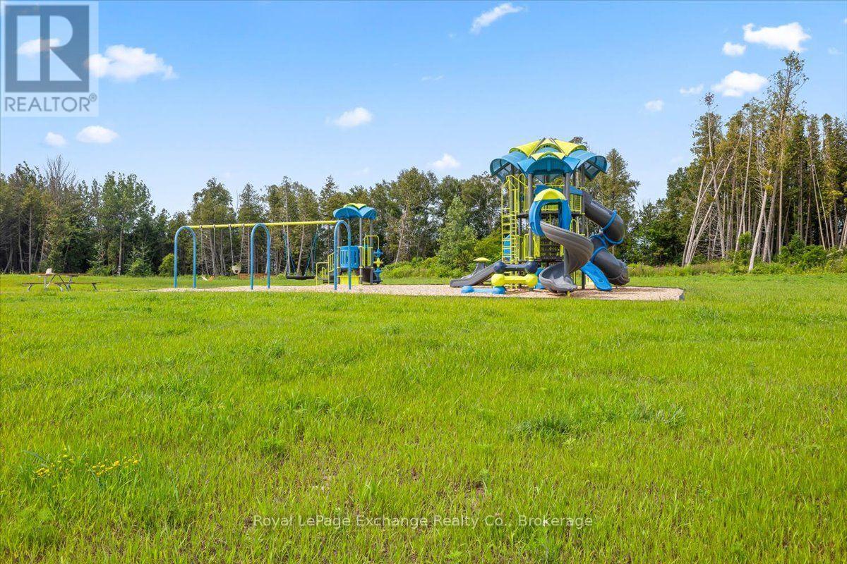 90 Inverness Street N Property Photo 21