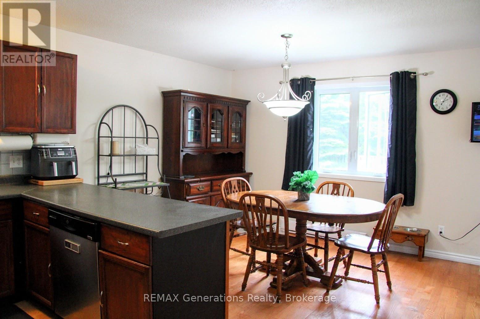 9 Michano Drive Property Photo 5