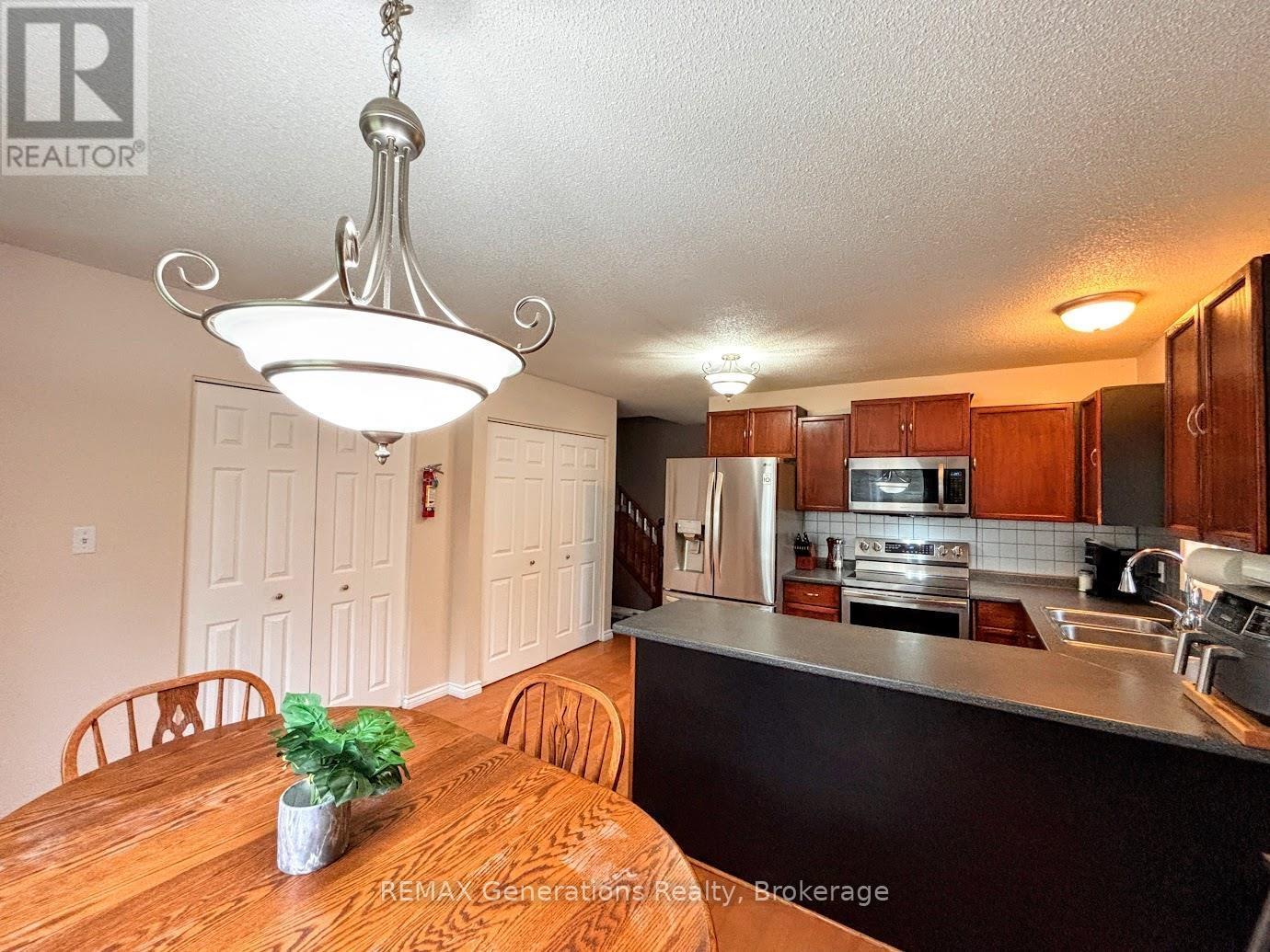 9 Michano Drive Property Photo 6