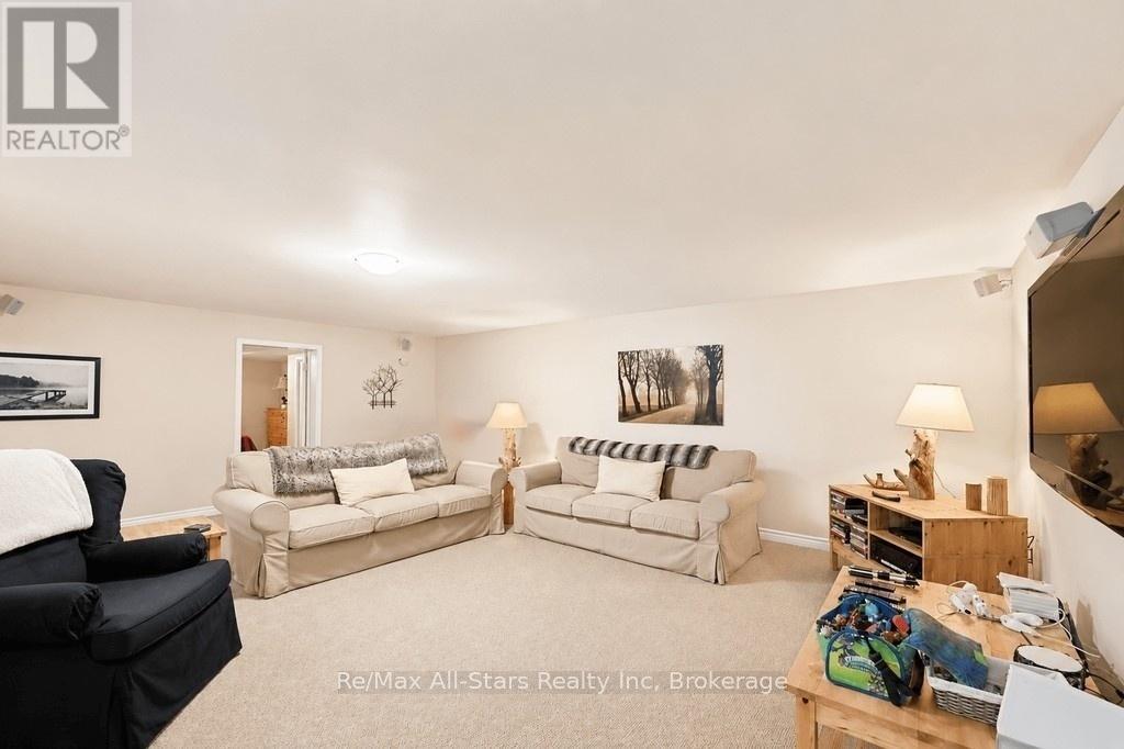 1883 Forest Lake Drive Property Photo 40