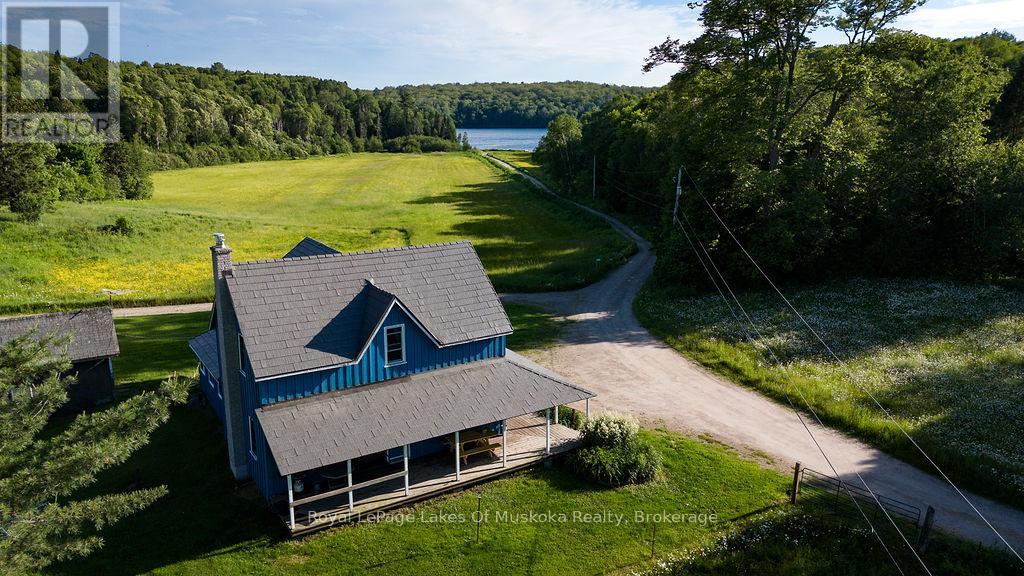 2245 Ahmic Lake Road Property Photo 16