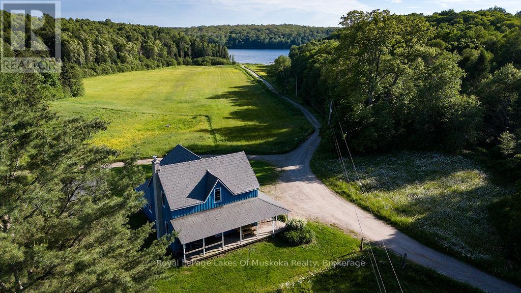2245 Ahmic Lake Road Property Photo 17