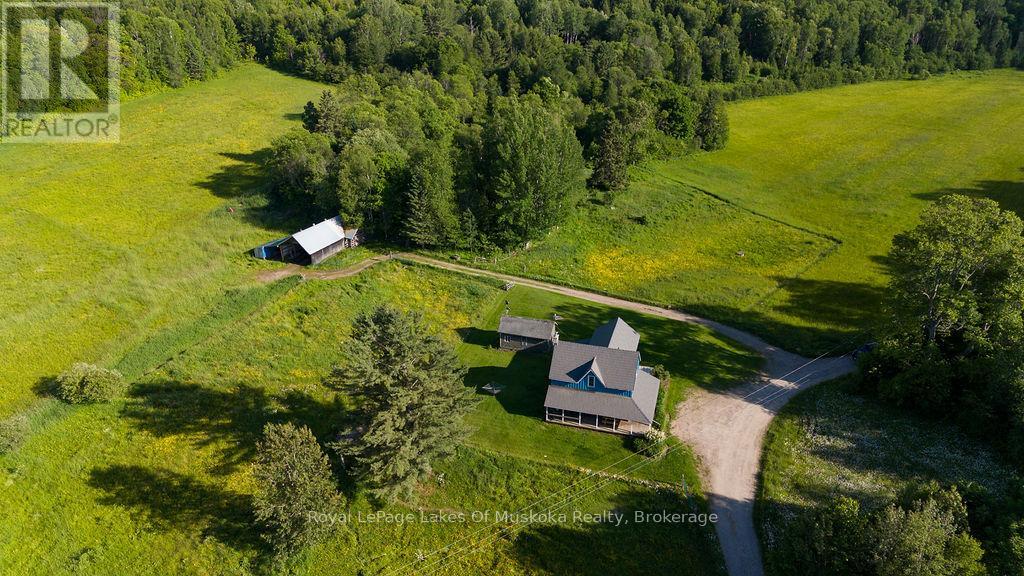 2245 Ahmic Lake Road Property Photo 18