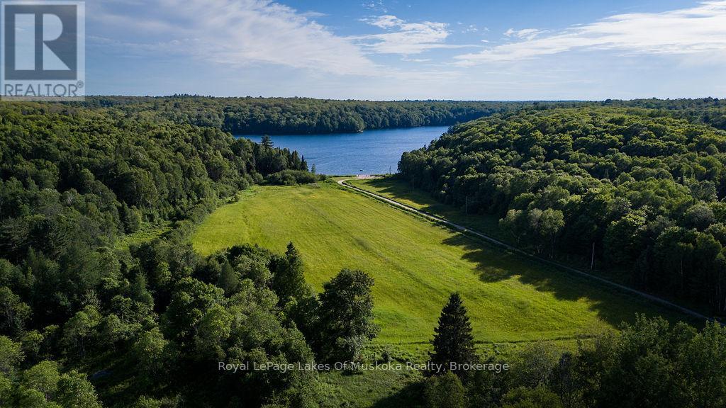 2245 Ahmic Lake Road Property Photo 22