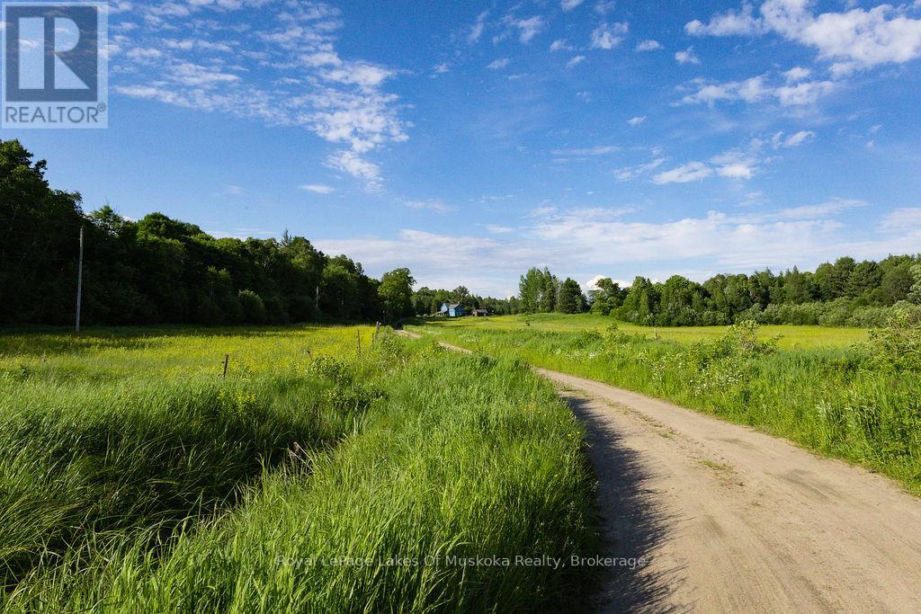 2245 Ahmic Lake Road Property Photo 27