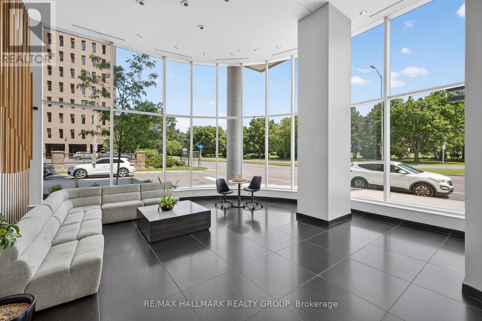 2404 - 805 Carling Avenue Property Photo 3