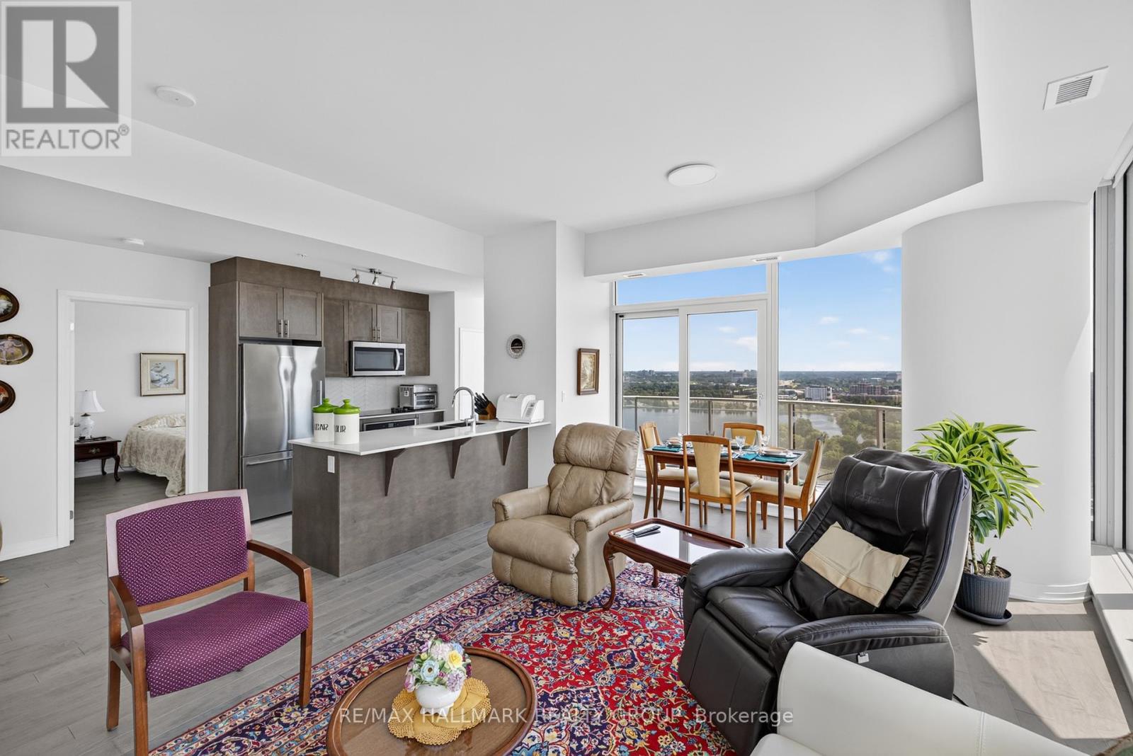 2404 - 805 Carling Avenue Property Photo 11