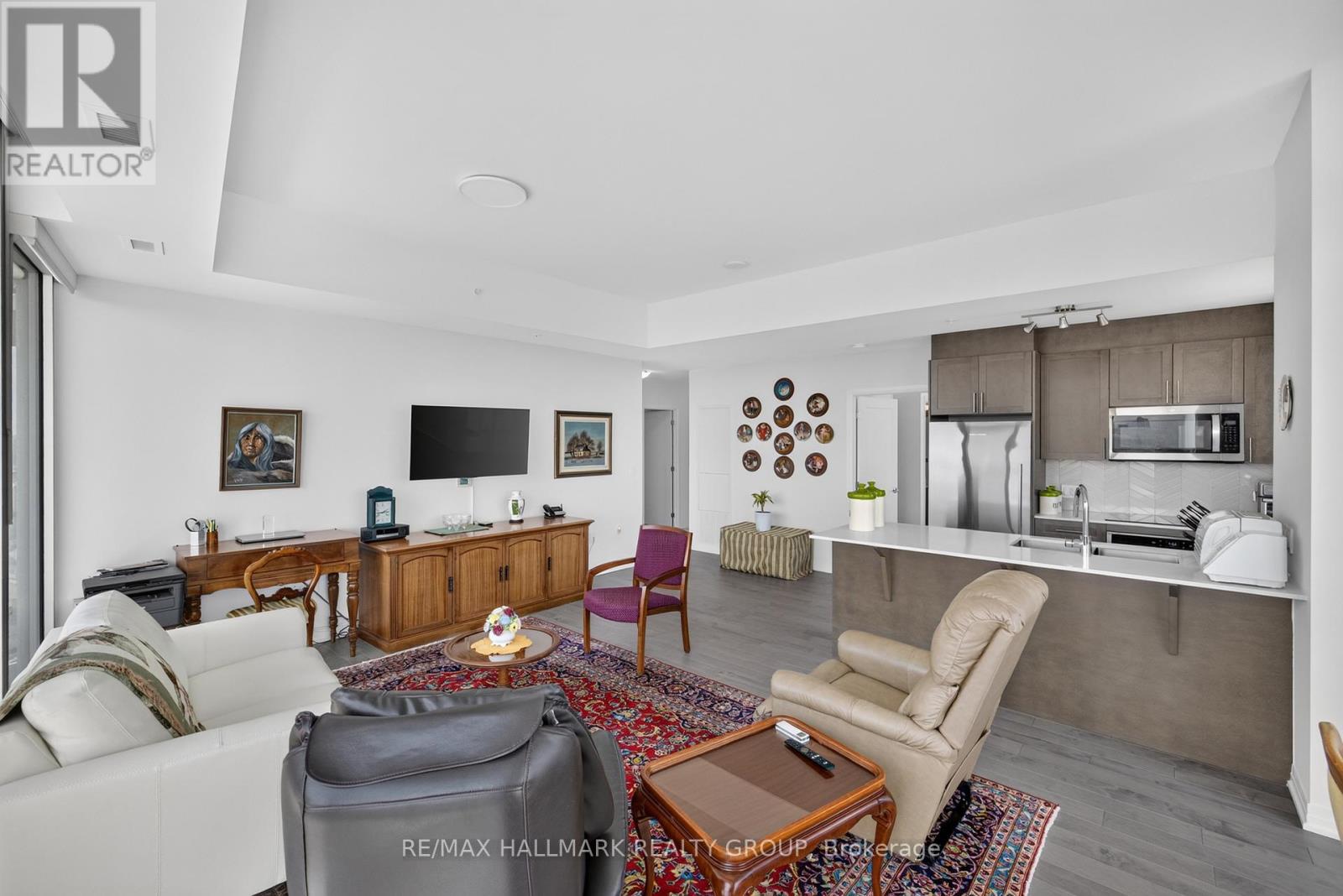2404 - 805 Carling Avenue Property Photo 12