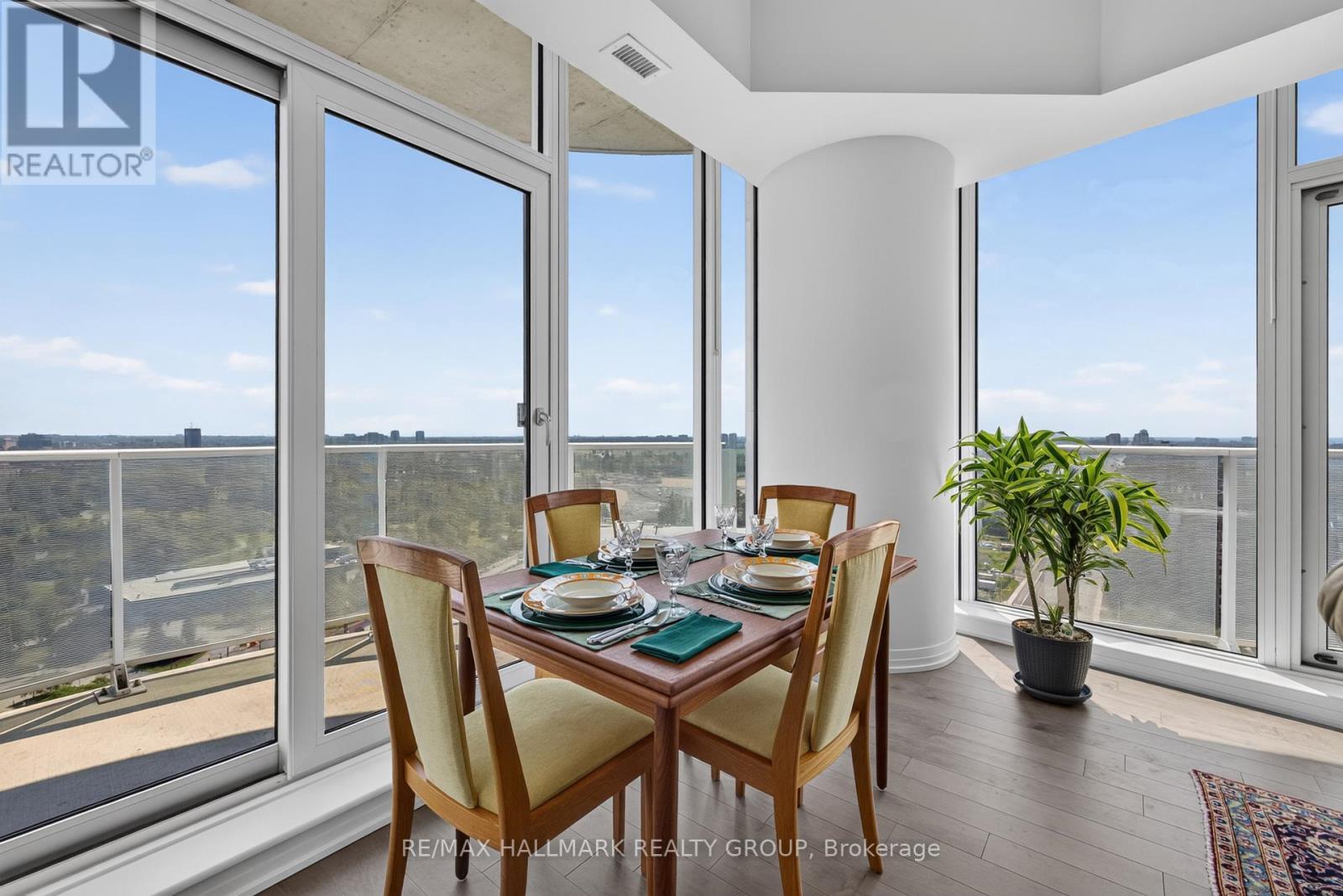 2404 - 805 Carling Avenue Property Photo 16