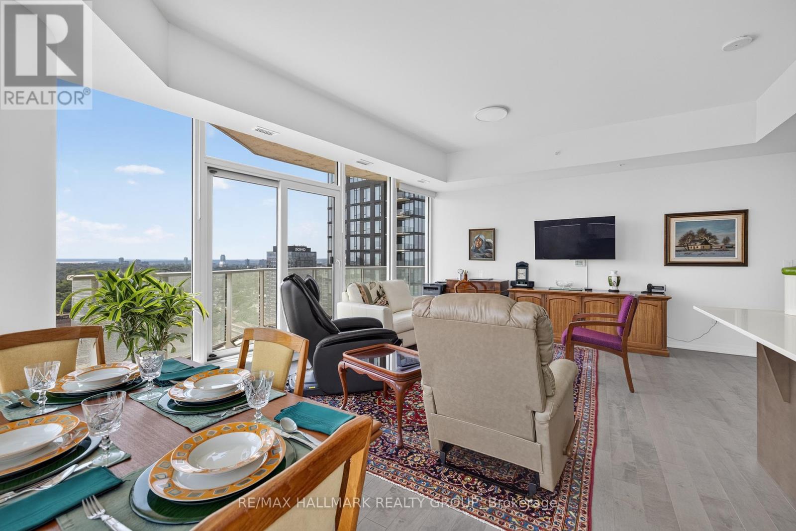 2404 - 805 Carling Avenue Property Photo 17