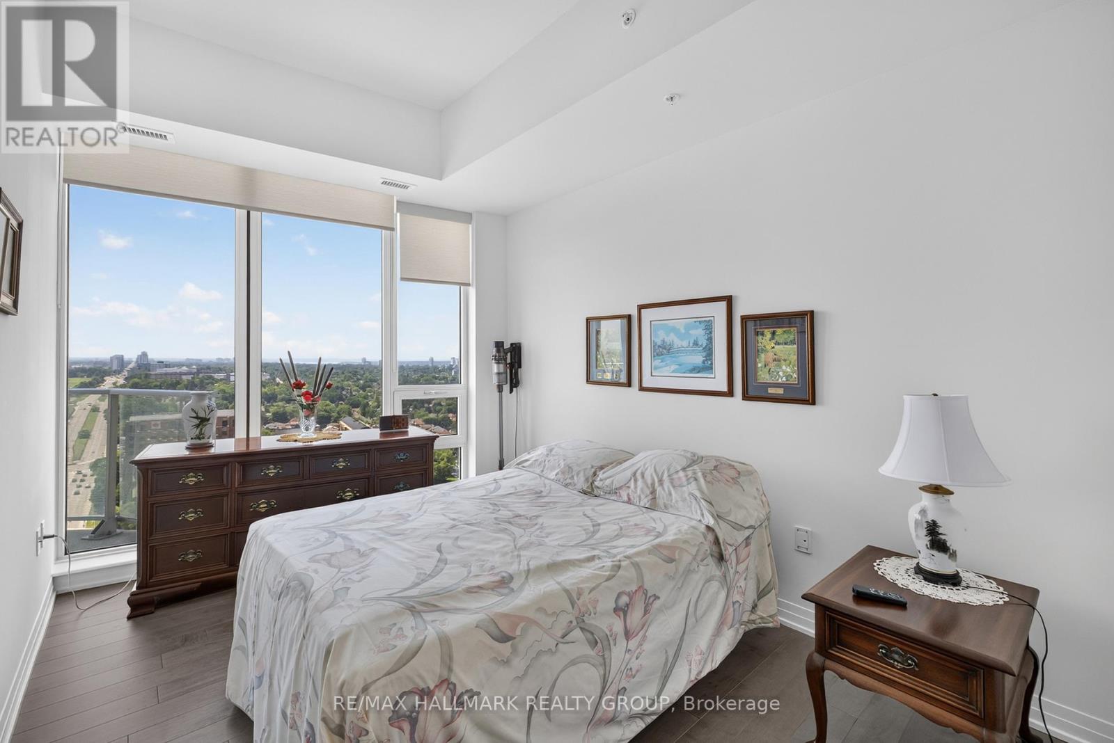 2404 - 805 Carling Avenue Property Photo 40