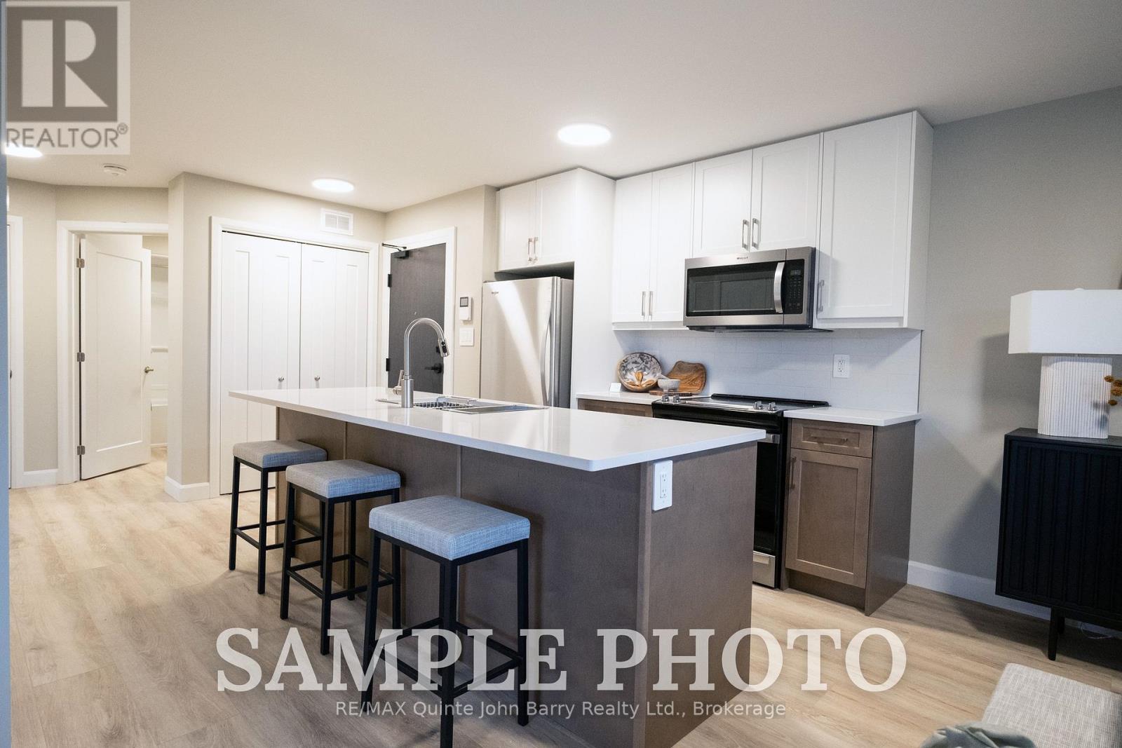 101-10 Hillside Meadow Drive Property Photo 3