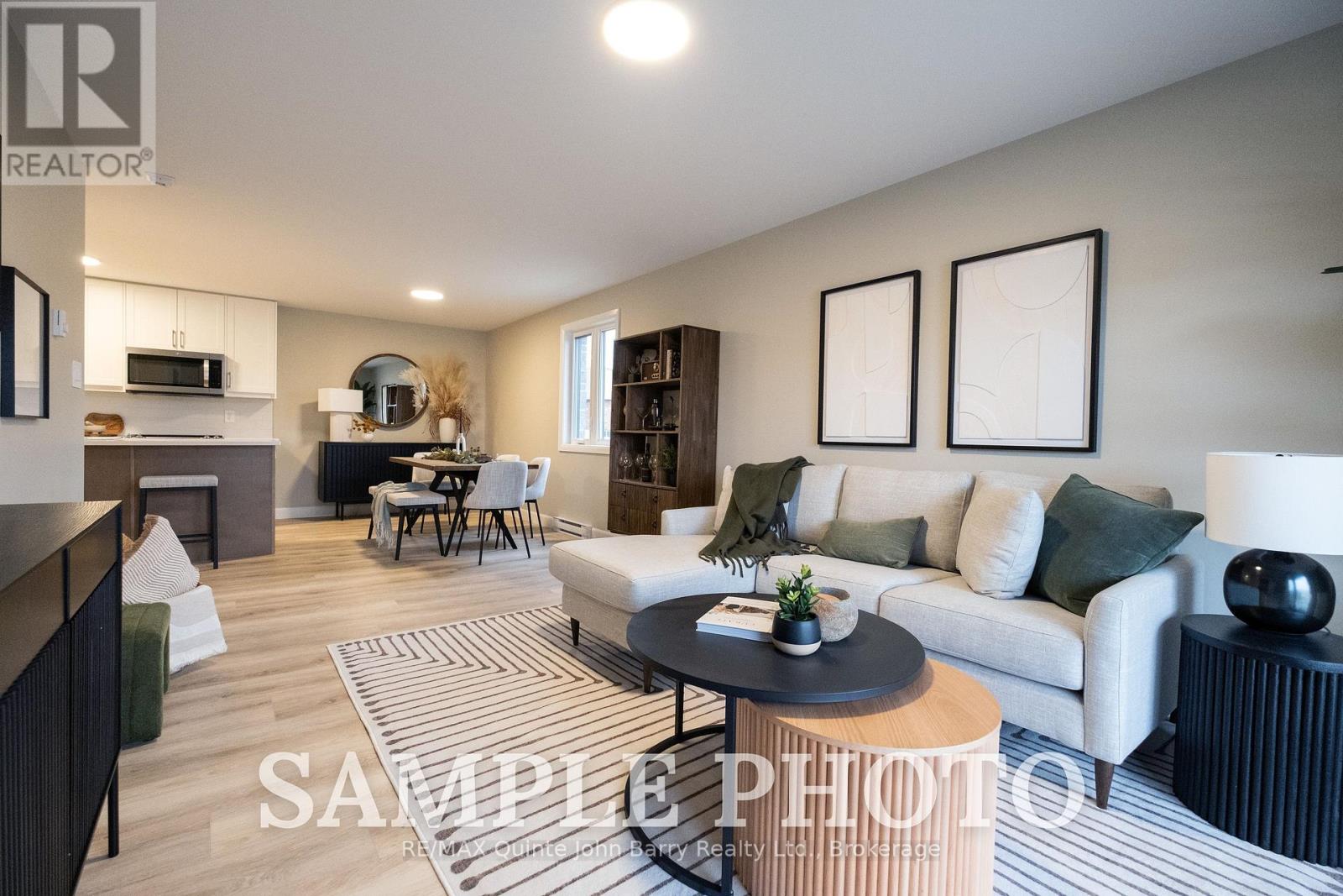 101-10 Hillside Meadow Drive Property Photo 6