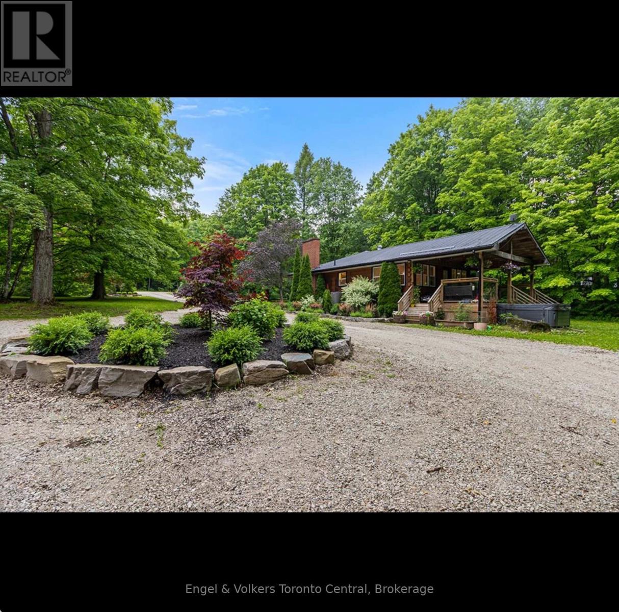 467042 12th Conc B Concession Property Photo 4