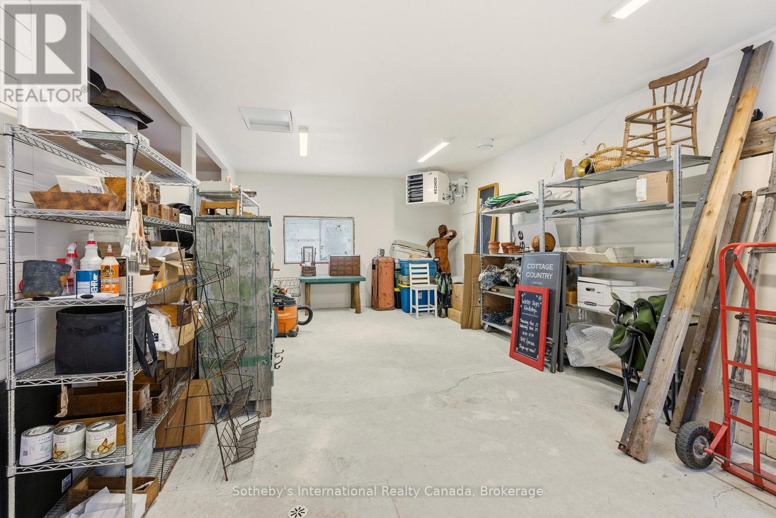 10 Armstrong Street Property Photo 26