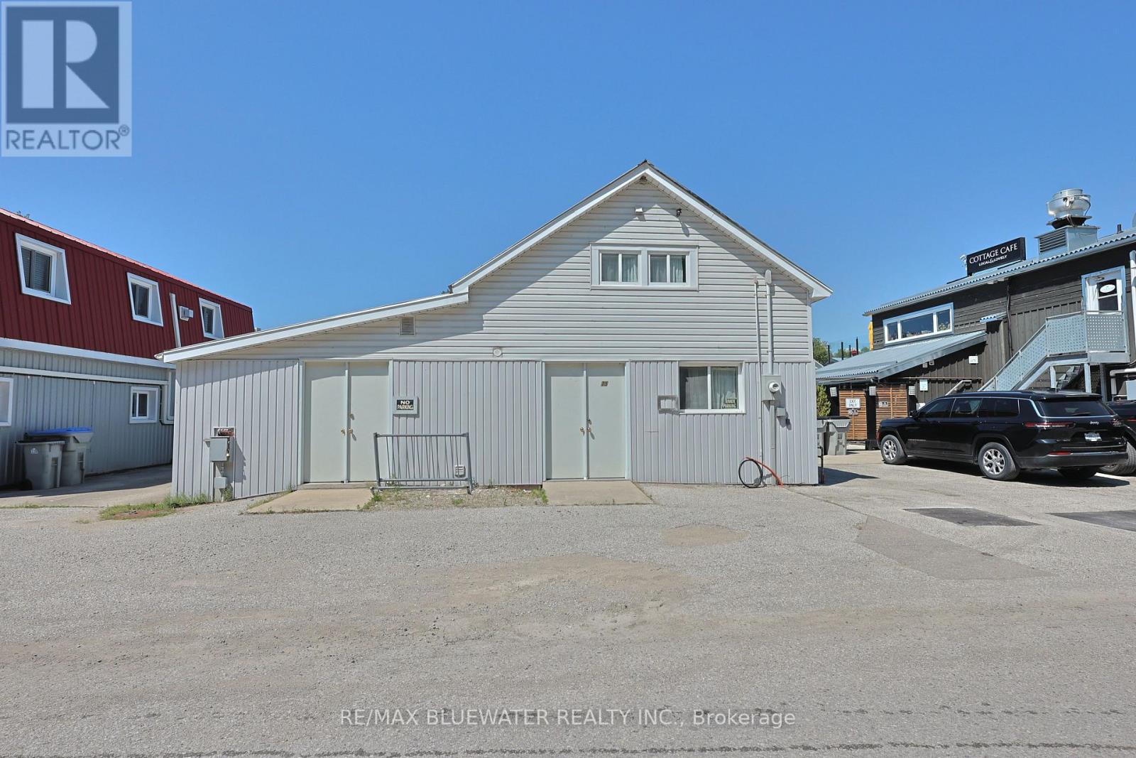 75 River Road Property Photo 2